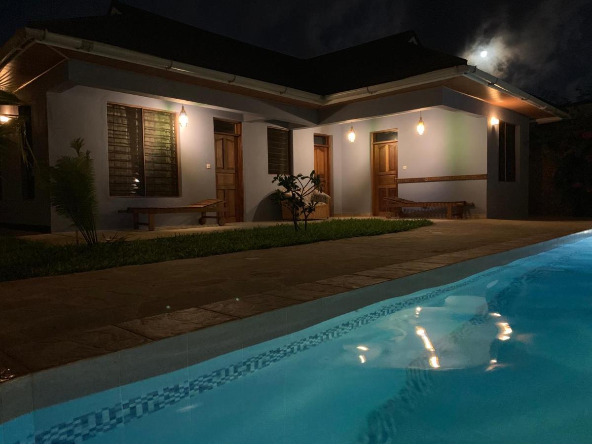Lions Home Diani Beach Kültér fotó