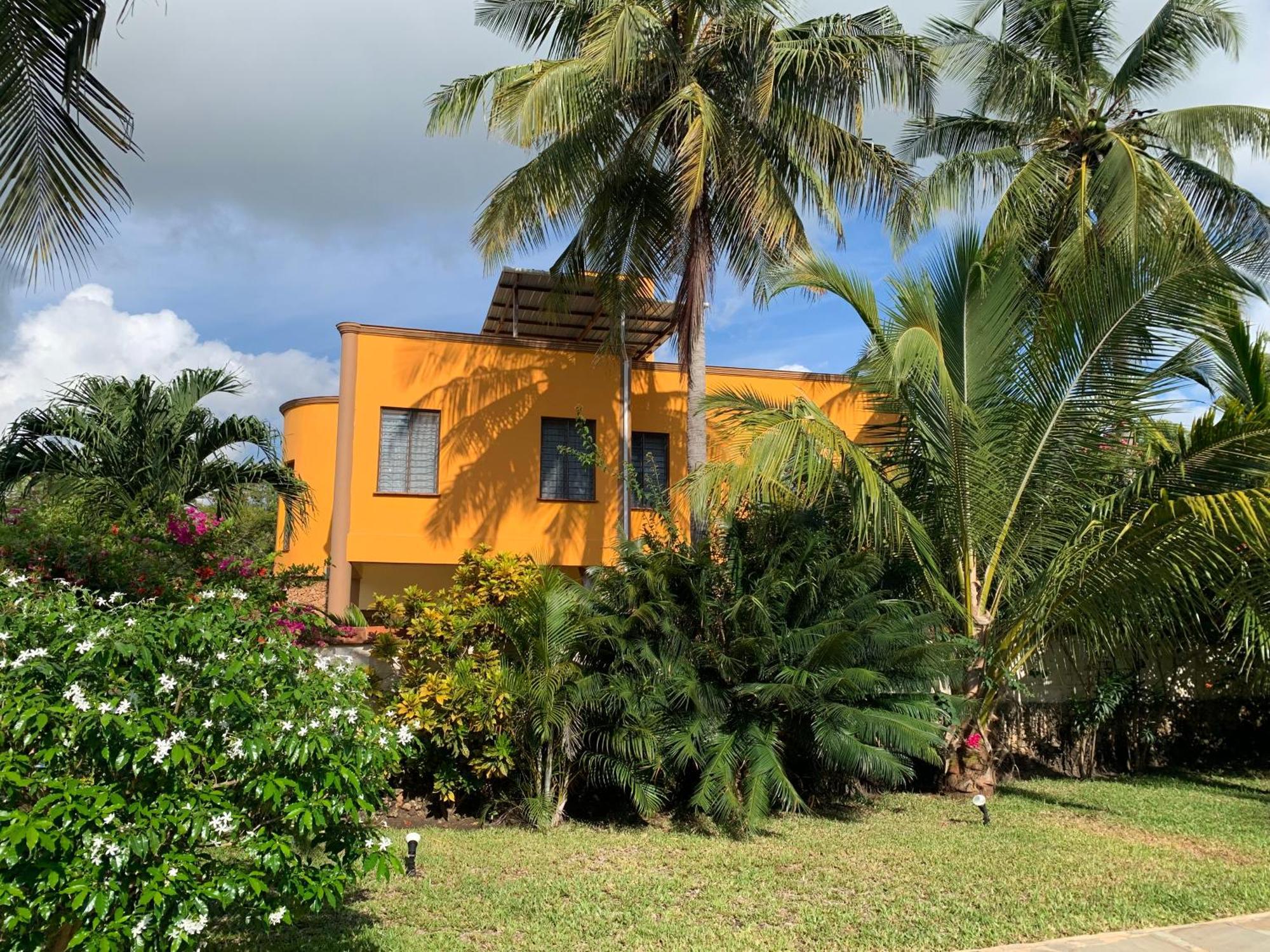 Lions Home Diani Beach Kültér fotó